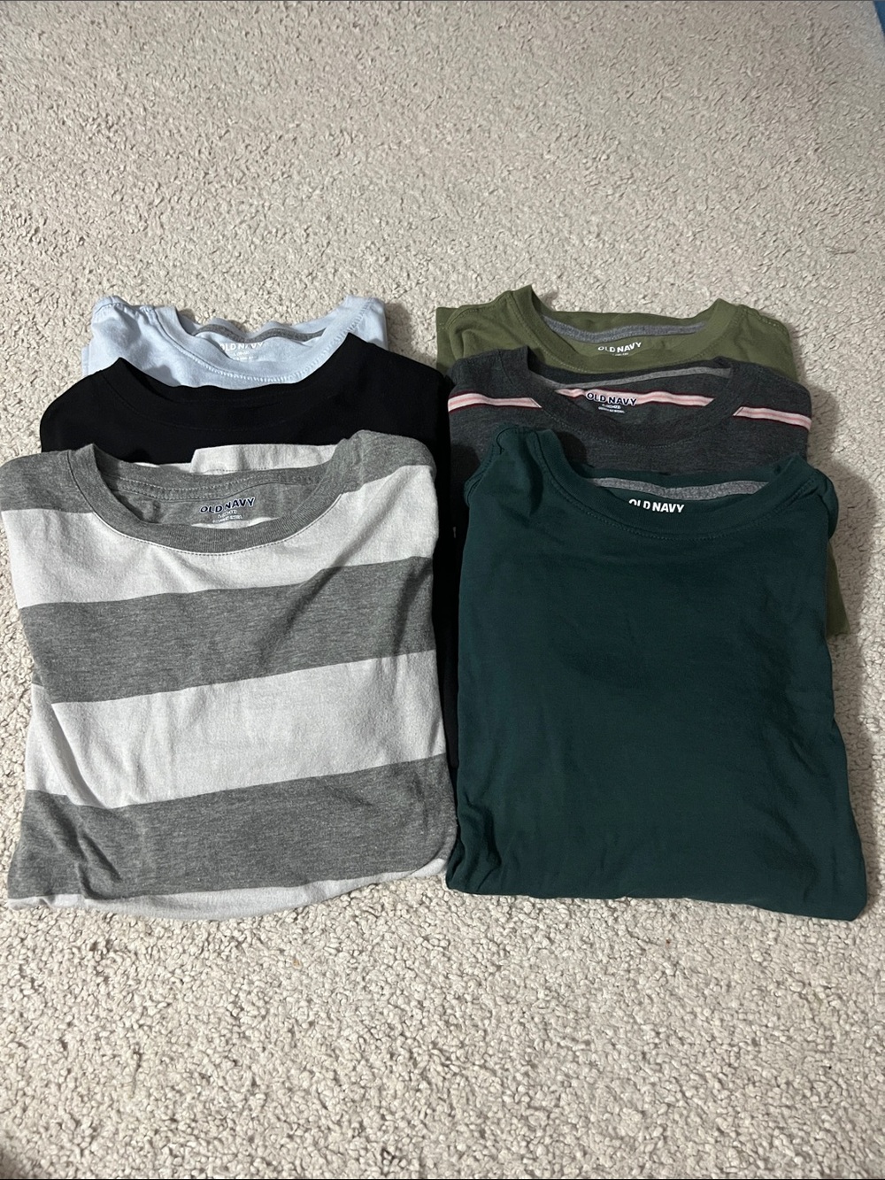 Old Navy Lot of 6 Long Sleeve Crew Neck Tees